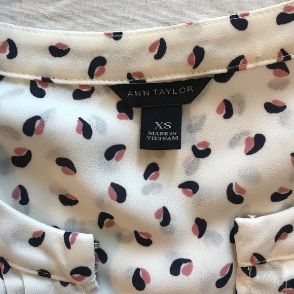 Ann Taylor Blouse - Sz XS - Picture 4 of 7